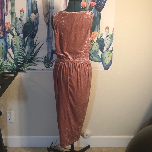 JustFab size S velvet rose colored dress - Picture 2 of 2